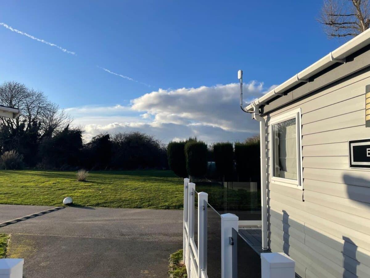 42 Woodland Walk Pevensey Bay Holiday Park Sleeps 6 エクステリア 写真